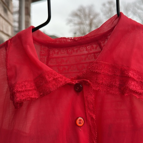 Vintage 1960s ruffled Nylon Lace L Silky Robe - Picture 4 of 10